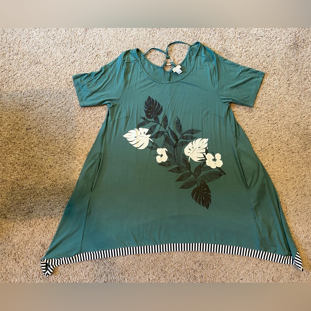 City Chic Green Tunic Size 18